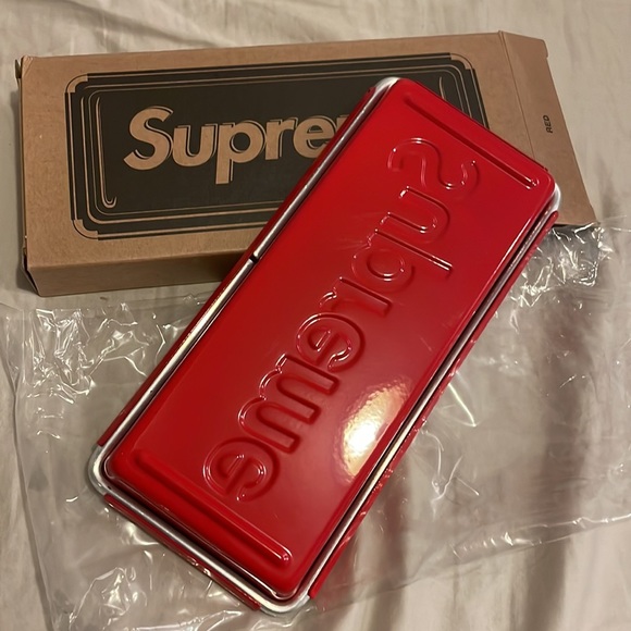 Authentic Supreme metal tray - Picture 3 of 4
